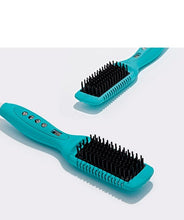 Load image into Gallery viewer, Moroccanoil - Smooth Style Heated Ceramic Brush